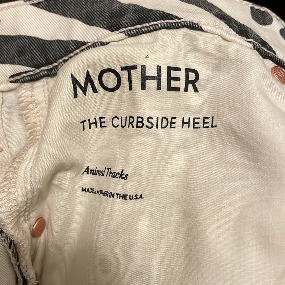 MOTHER Jeans High Waisted Curbside Heel Animal Tracks Size 28 - Picture 6 of 7
